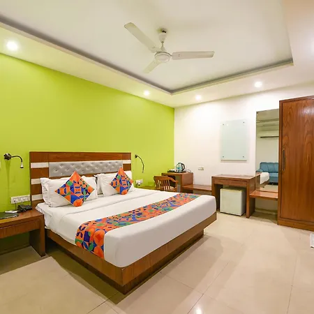 Fabhotel The Kings Plaza